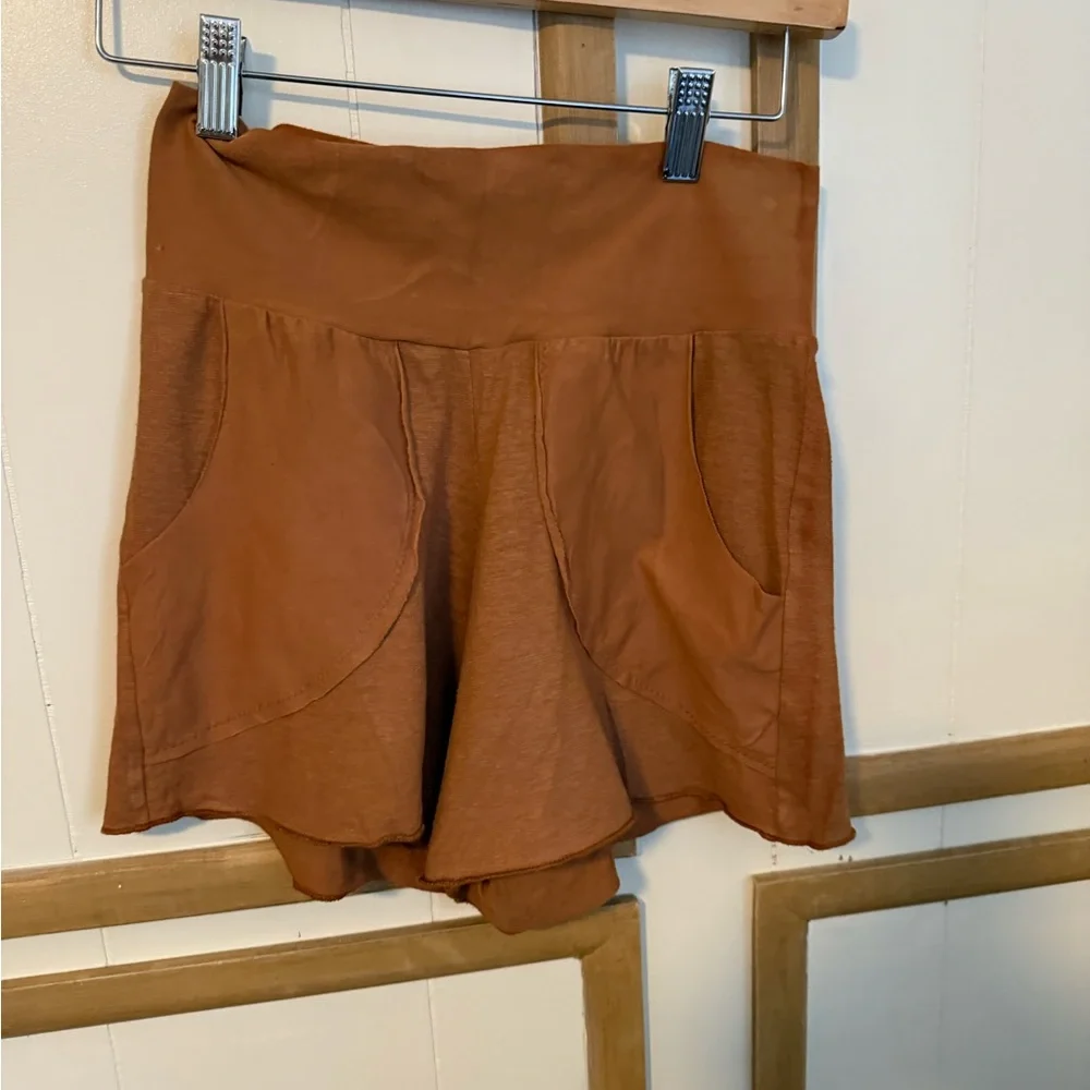 Perfect pockets shorty shorts,handmade/dyed organic hemp/cotton knit. - Picture 2 of 6